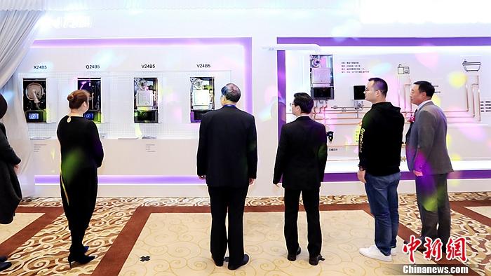 9U（中国）一站式服务平台发布壁挂炉新品B5